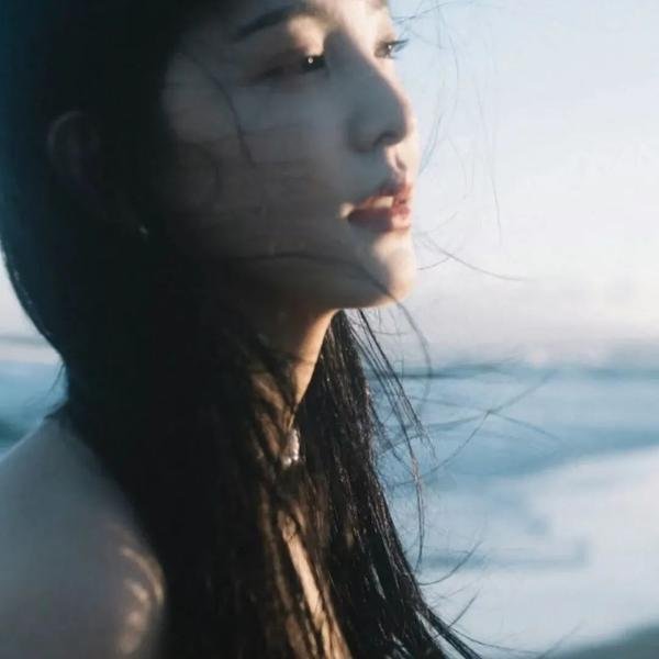 贪慕月光悔错朝阳