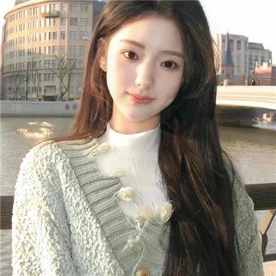 在澳门念书的女儿回村了